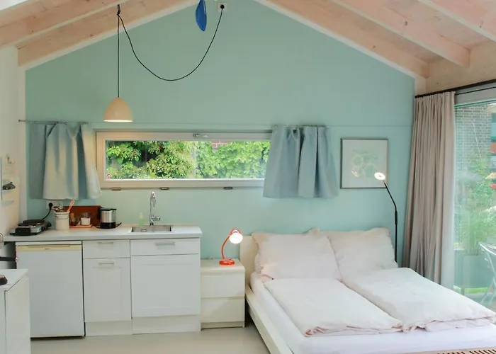 Kleines Gartenhaus *